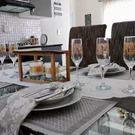 Evans Village - Apartments & Spa โจฮันเนสเบิร์ก ภายนอก รูปภาพ