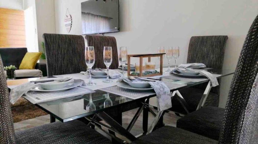 Evans Village - Apartments & Spa โจฮันเนสเบิร์ก ภายนอก รูปภาพ