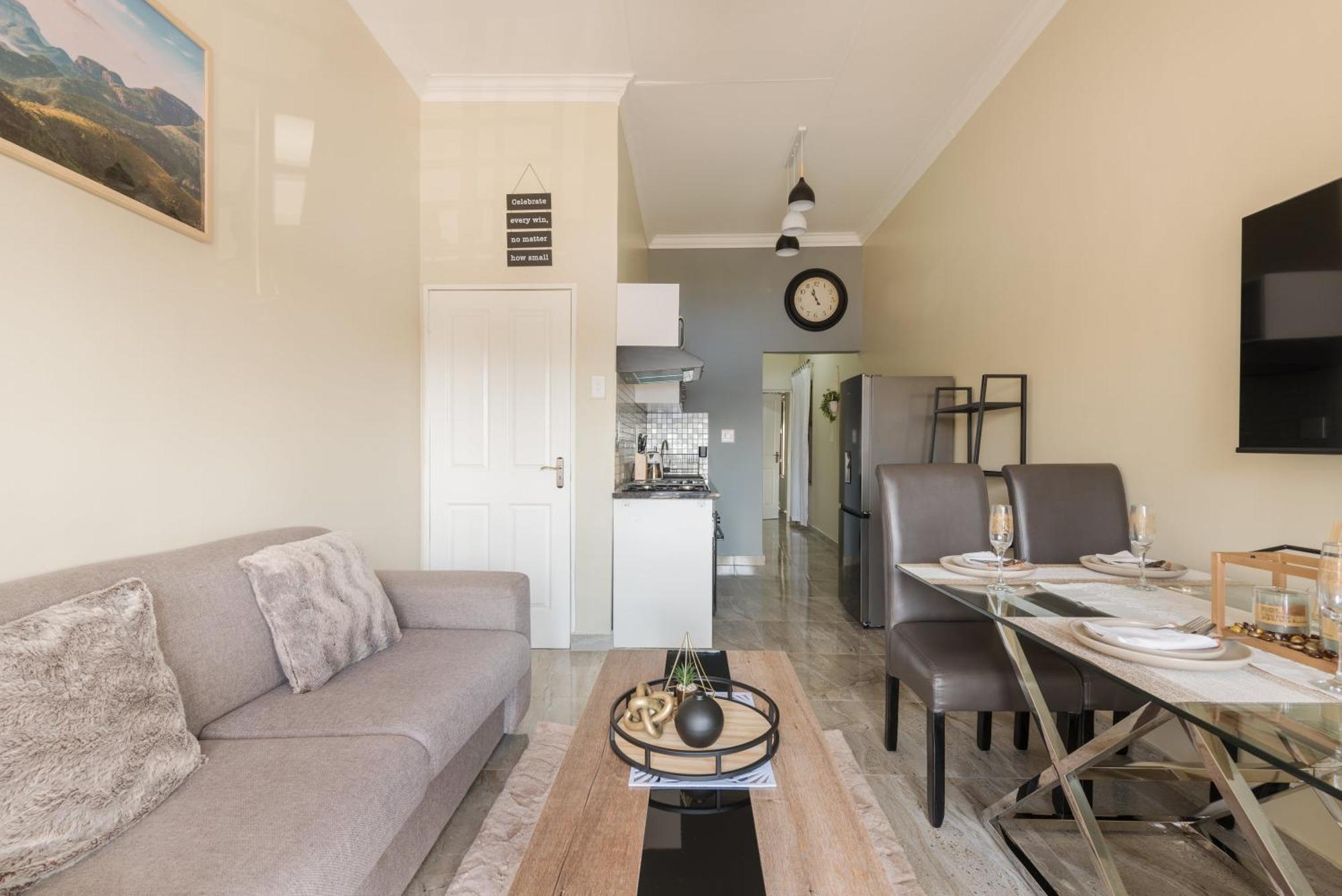 Evans Village - Apartments & Spa โจฮันเนสเบิร์ก ภายนอก รูปภาพ